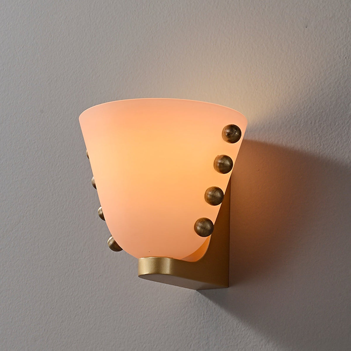 Dominic Minimalistische Wandleuchte aus Glas
