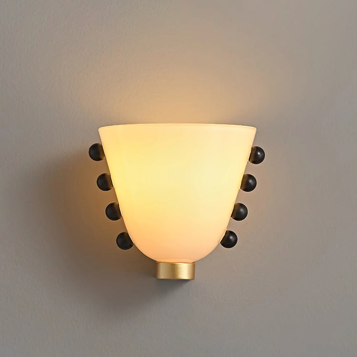 Dominic Minimalistische Wandleuchte aus Glas