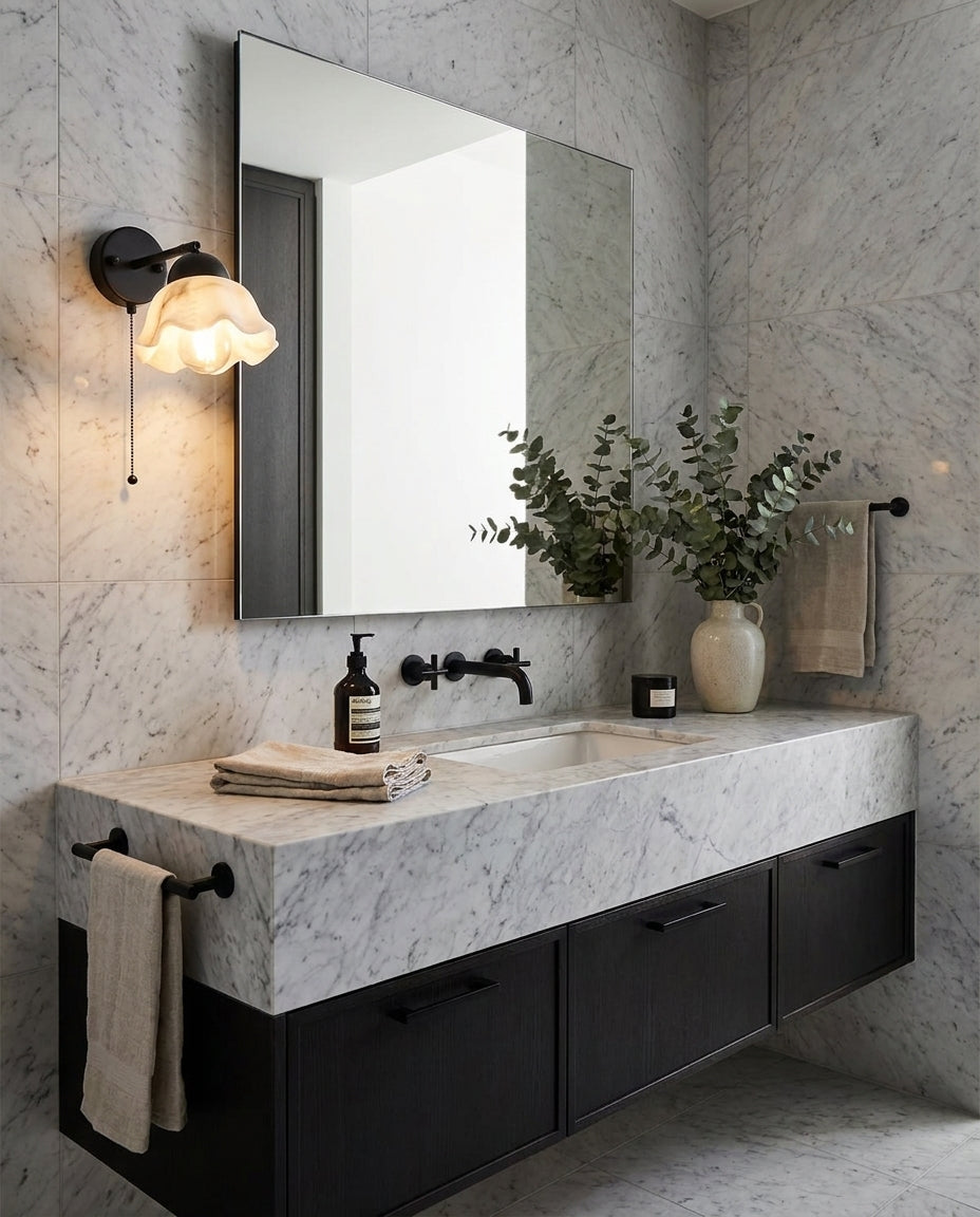 Mavenhurst Alabaster-Wandleuchte