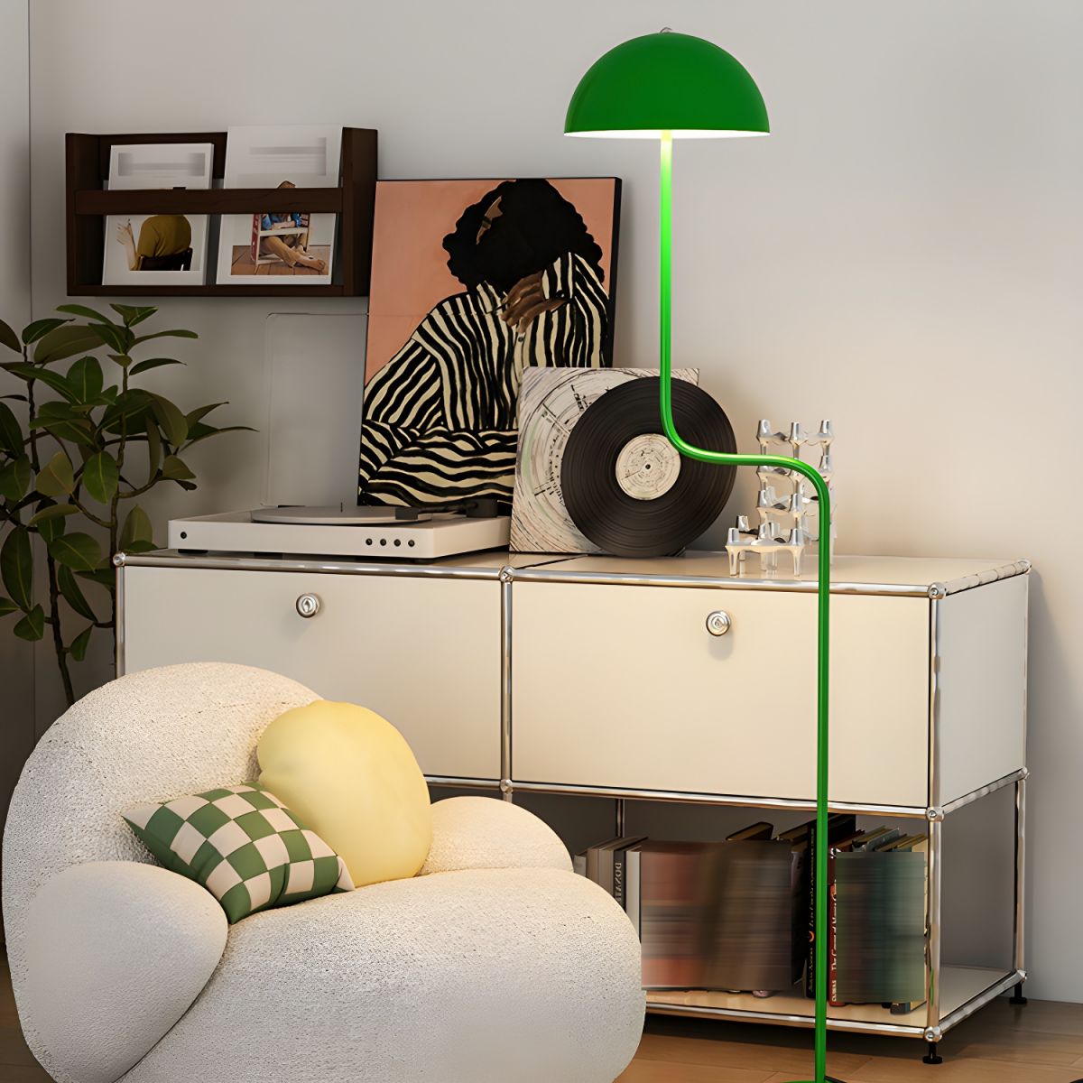 Narain Stehleuchte aus Glas im minimalistischen Stil
