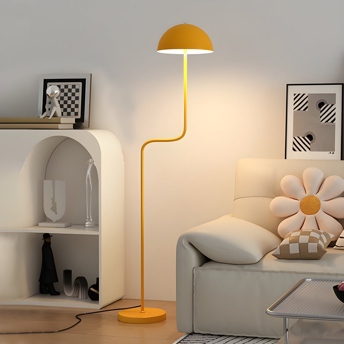 Narain Stehleuchte aus Glas im minimalistischen Stil