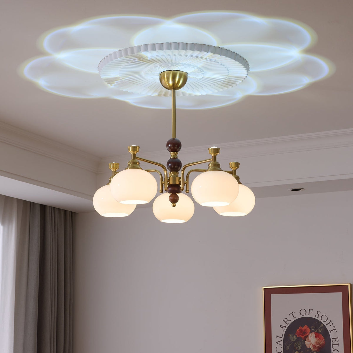 Aursolos Kronleuchter aus Holz und Glas im traditionellen Stil