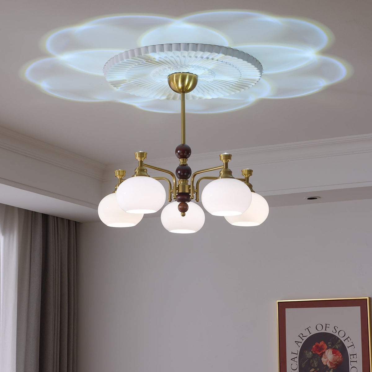 Aursolos Kronleuchter aus Holz und Glas im traditionellen Stil