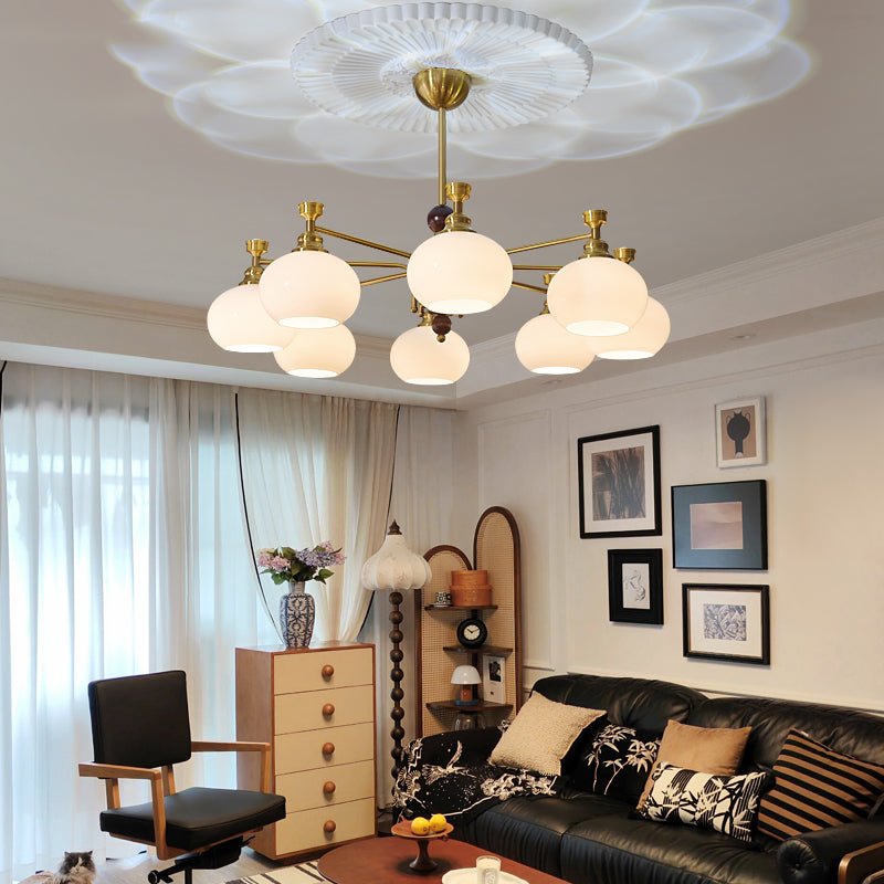 Aursolos Kronleuchter aus Holz und Glas im traditionellen Stil