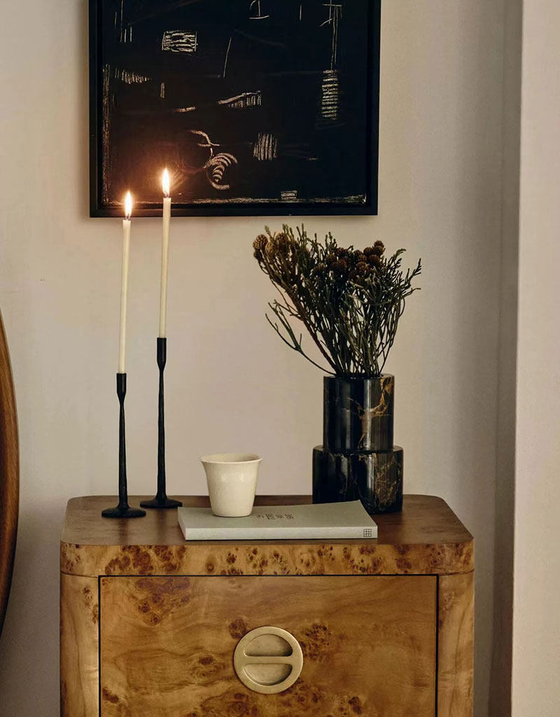 Gravion Vasen aus Marmor