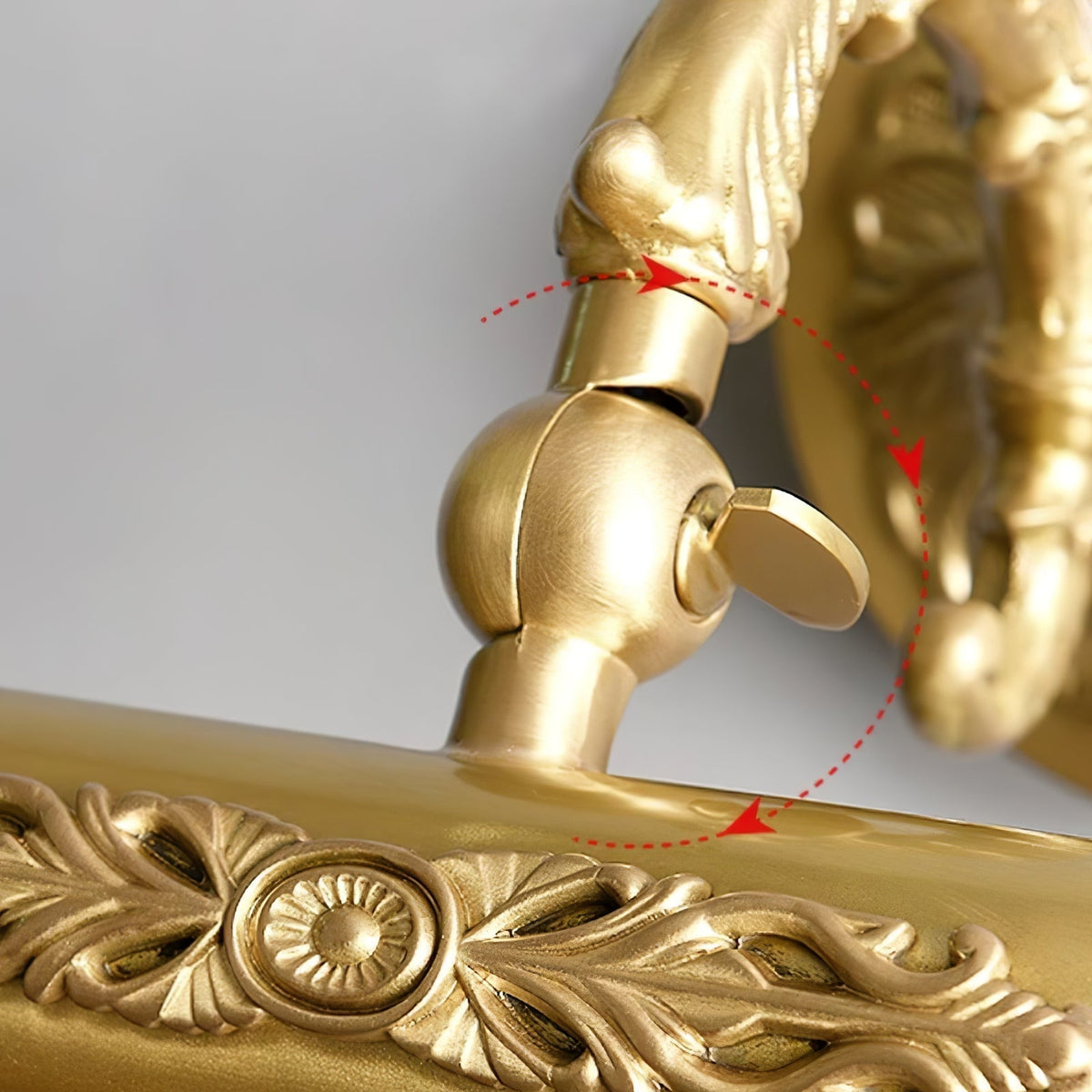 Cloren Premium zeitgenössische Kunst-Wandleuchte aus Messing
