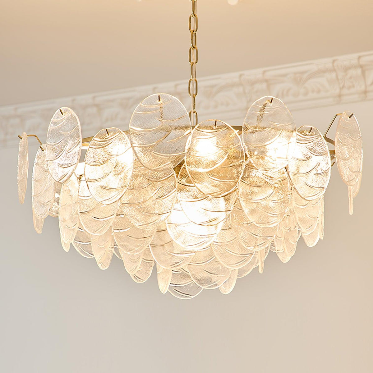 Kronleuchter Metallrahmen Gold Oberfläche Victorian aus klarem Glas