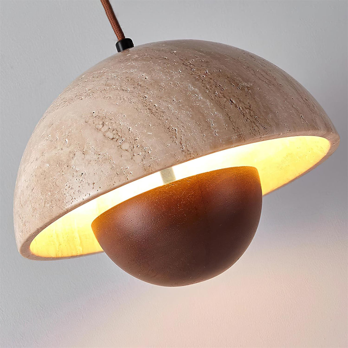 Cadorisra Travertine Pendelleuchte aus Holz