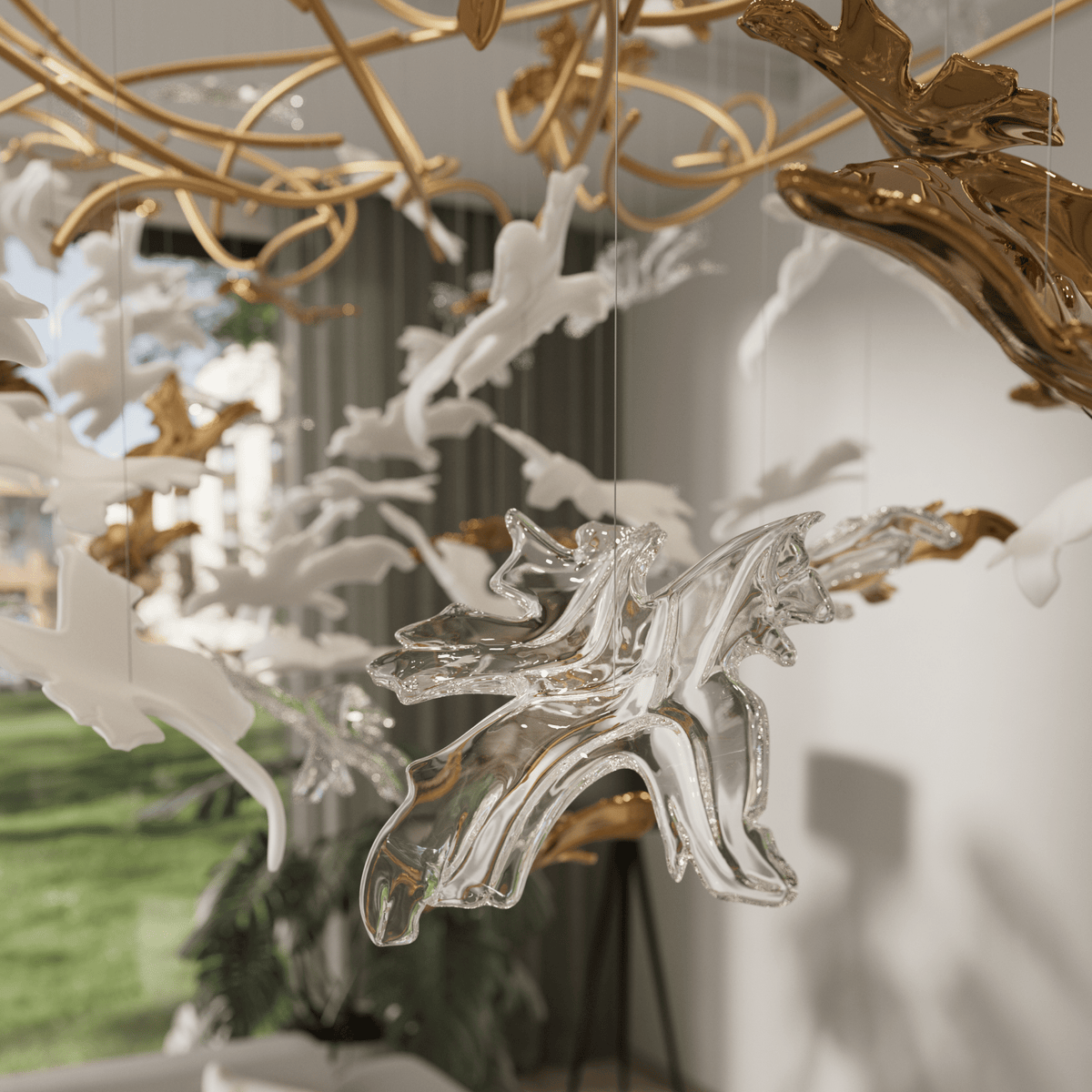 Arinan Kronleuchter aus Glas in Blumenform | Weiß & Gold