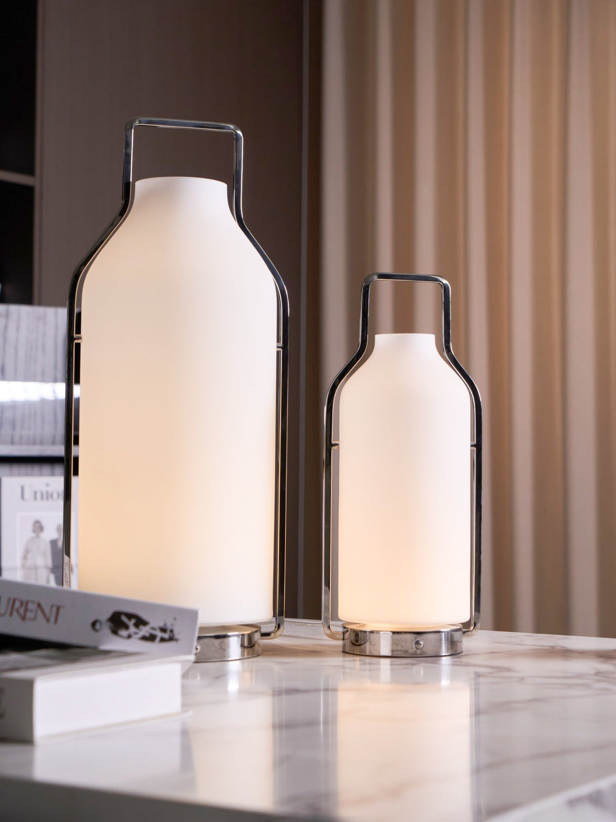 Solace Tischlampe im Minimalisten-Stil