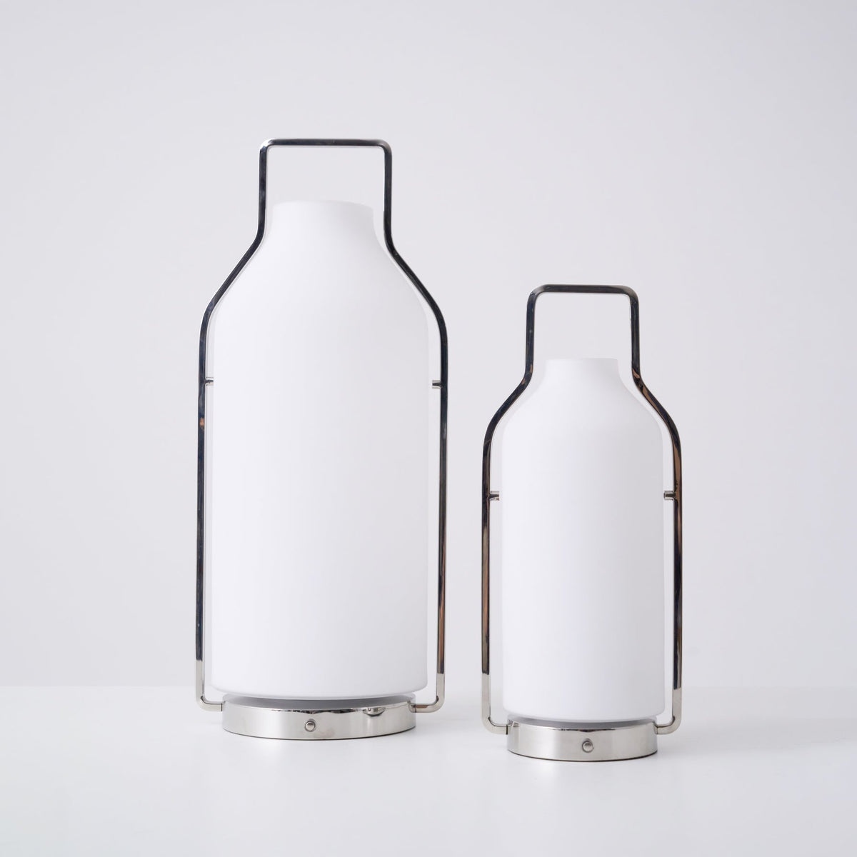 Solace Tischlampe im Minimalisten-Stil