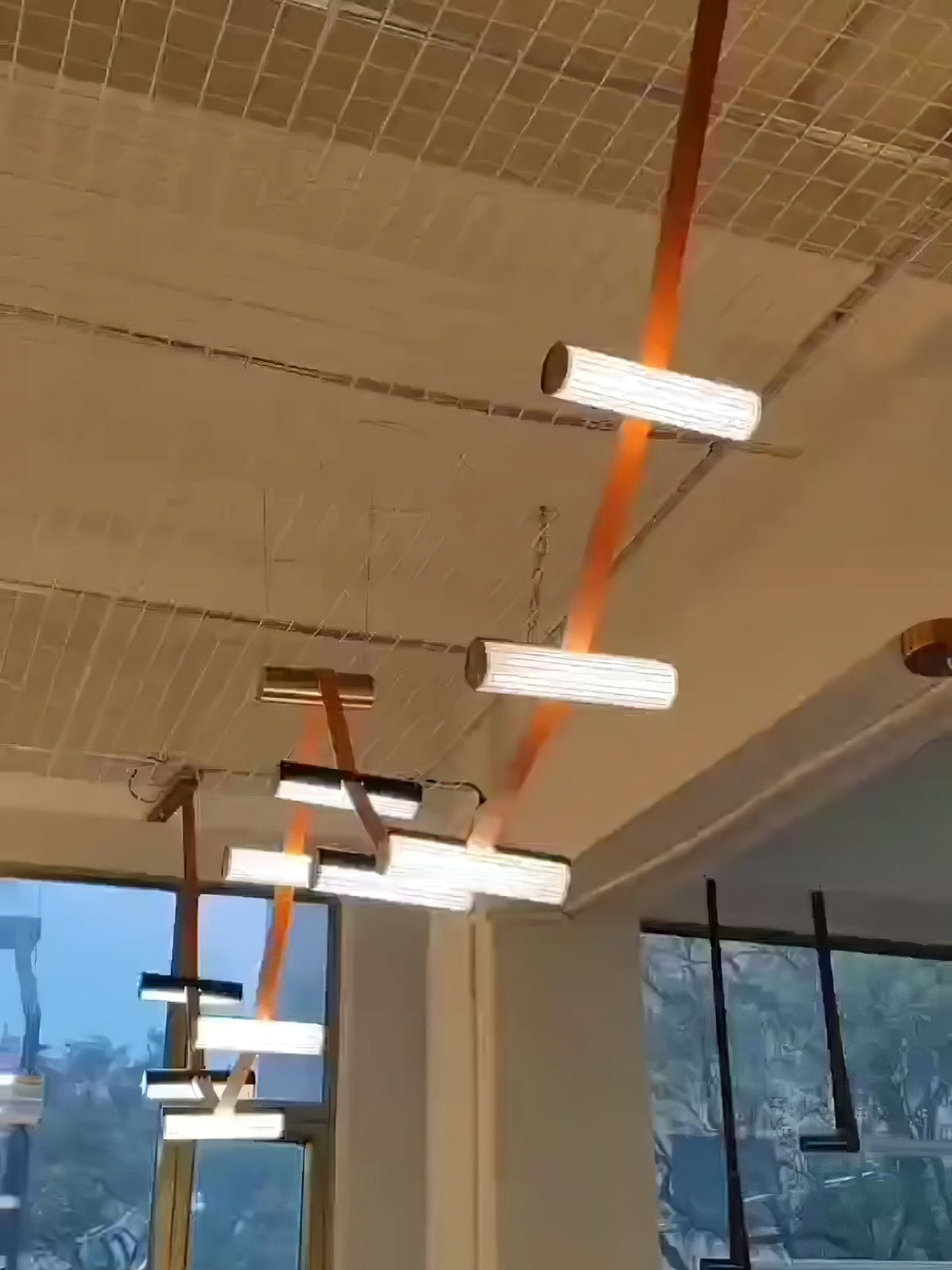 Flexura modulare Pendelleuchte mit Schienensystem