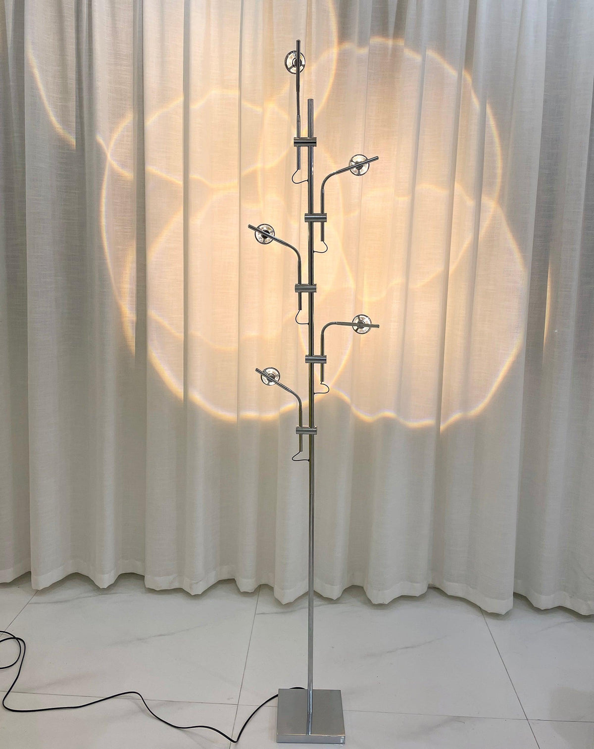 Receiv Stehleuchte Edelstahl minimalistisch klassisch für Wohnzimmer | Cielum
