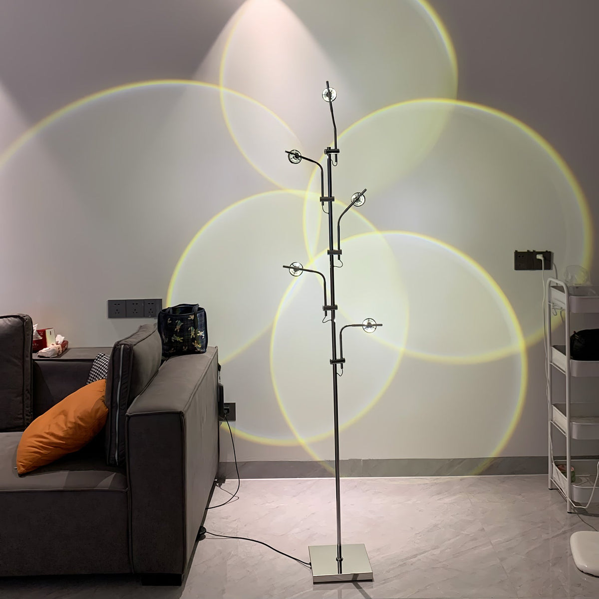 Receiv Stehleuchte Edelstahl minimalistisch klassisch für Wohnzimmer | Cielum