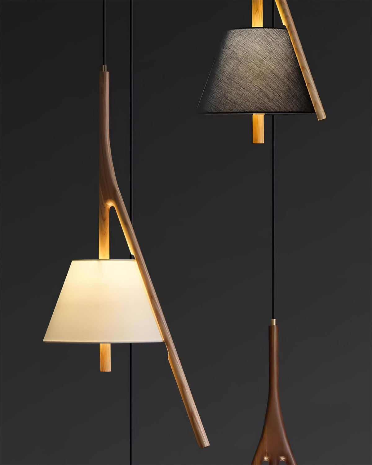 Zovenarae dreieckige Holz-Pendelleuchte