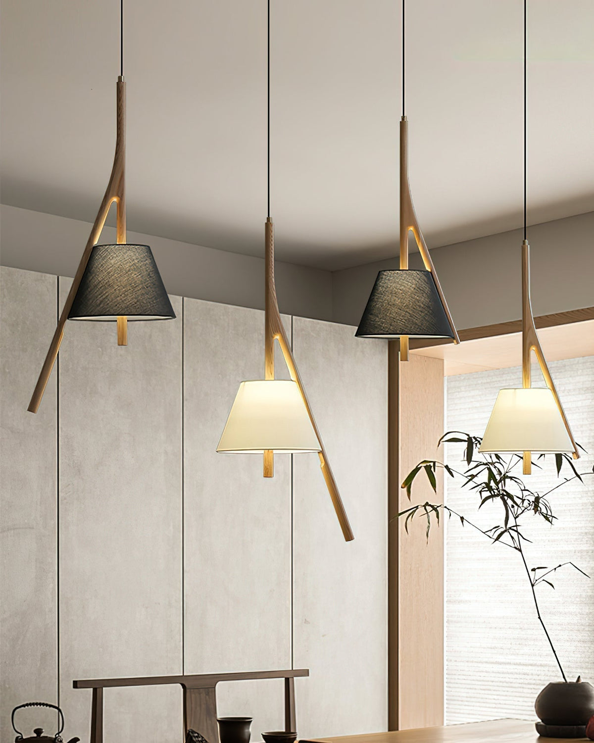 Zovenarae dreieckige Holz-Pendelleuchte