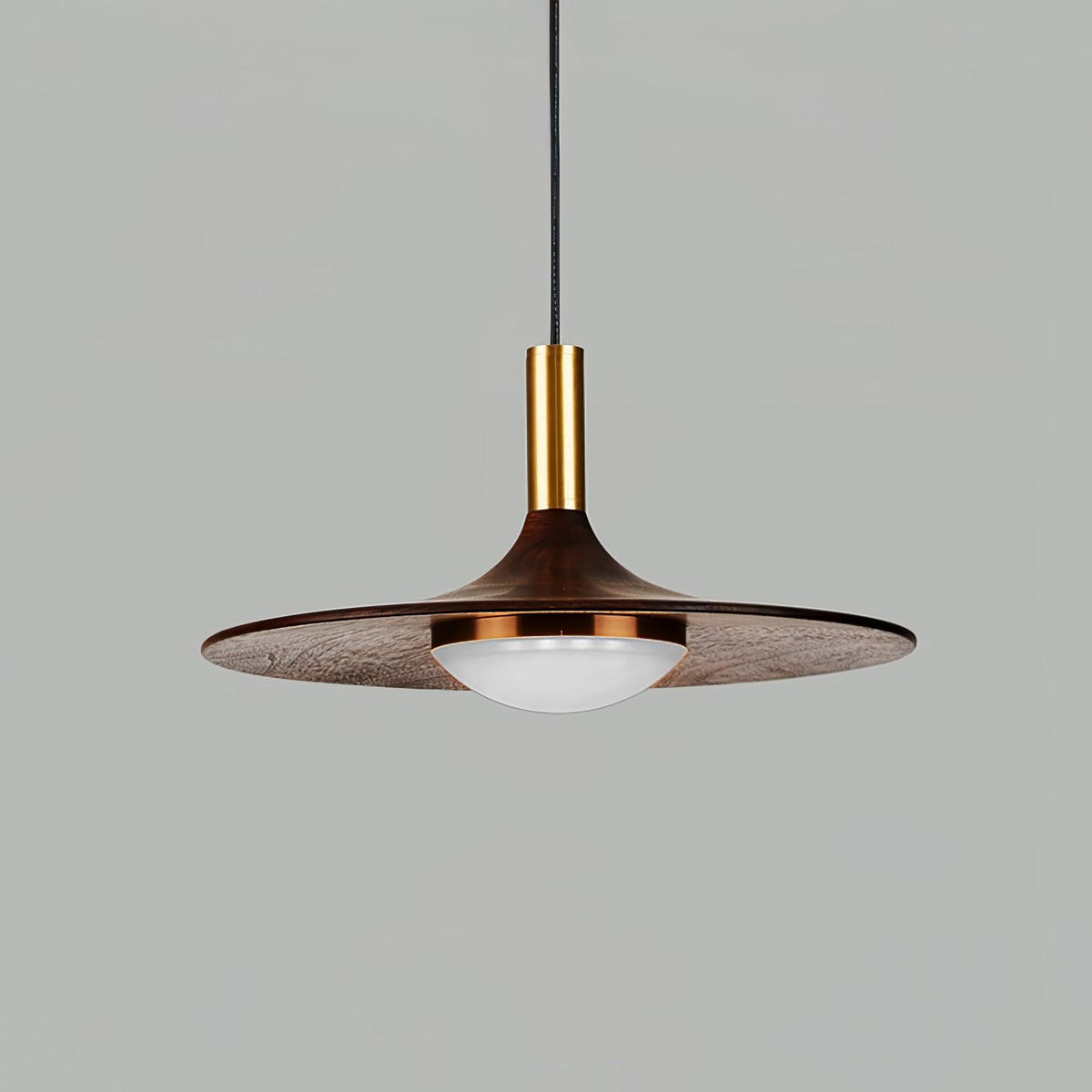 Blythe moderne Pendelleuchte aus Holz