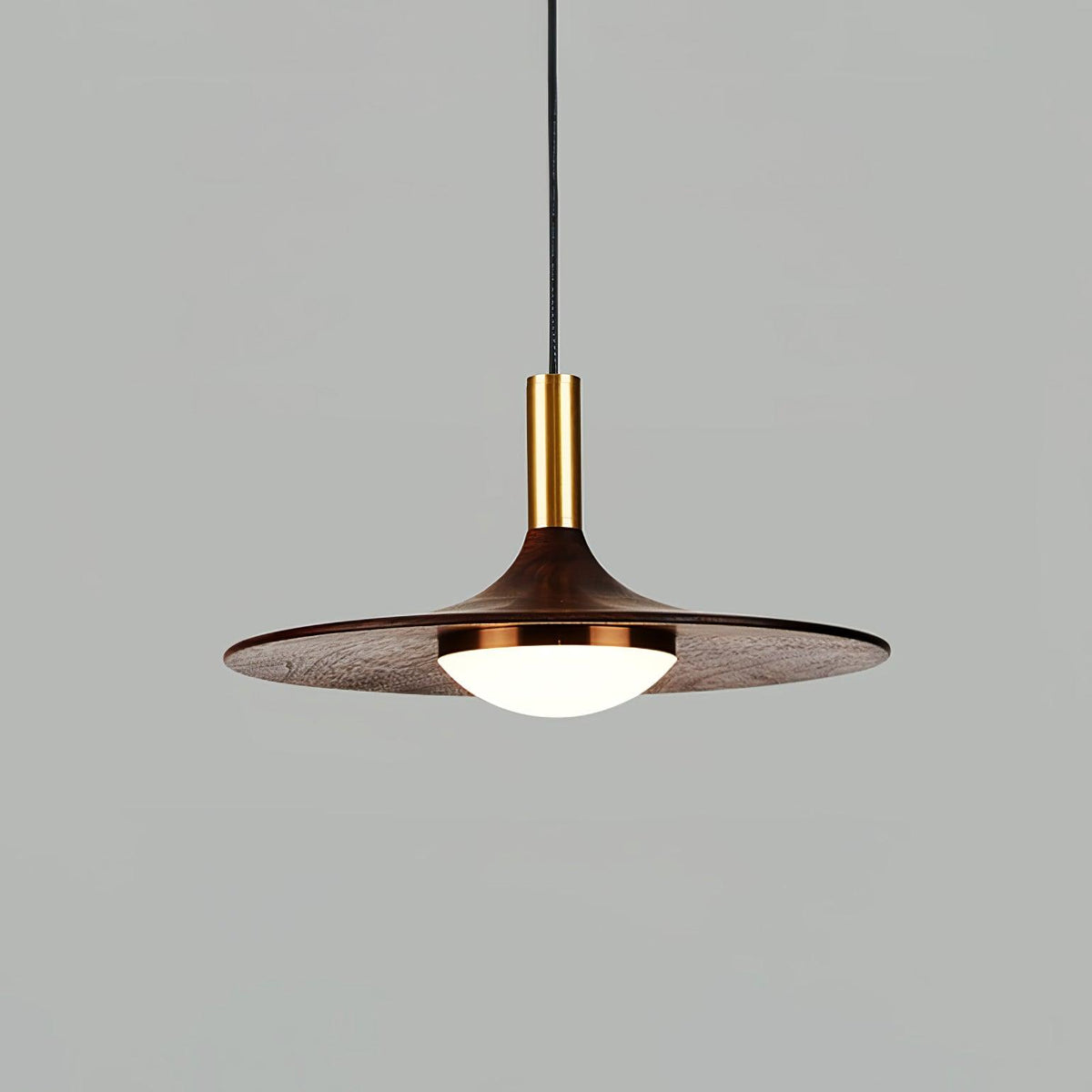 Blythe moderne Pendelleuchte aus Holz