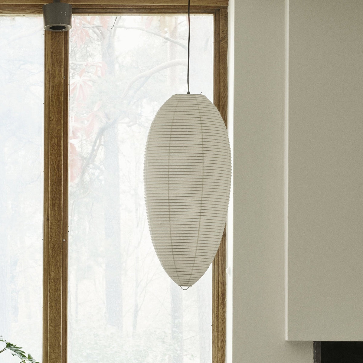 Myraean zeitgenössische minimalistische Wabi-Sabi-Pendelleuchte aus Papier in Kirschbaumoptik