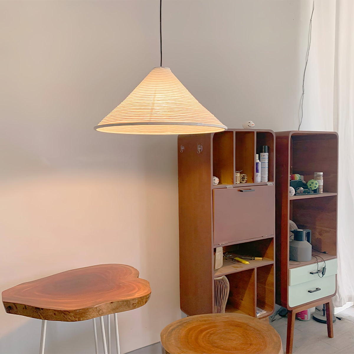 Conic Papier-Pyramiden-Pendelleuchte