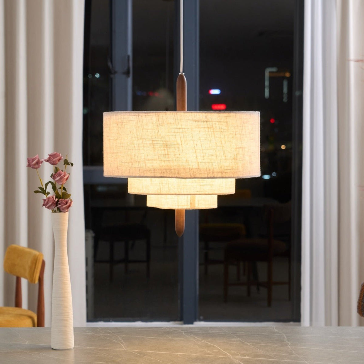 Salemu Elegance Wave Ladder Pendelleuchte aus Holz und Stoff