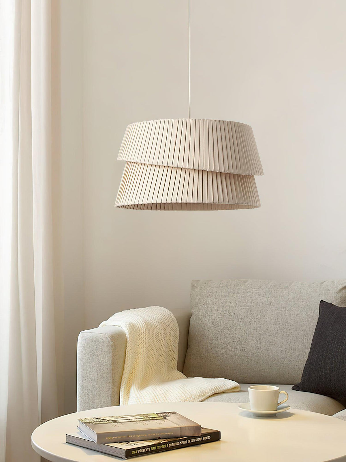 Tocan Pendelleuchte aus Stoff skandinavischer Art in Beige