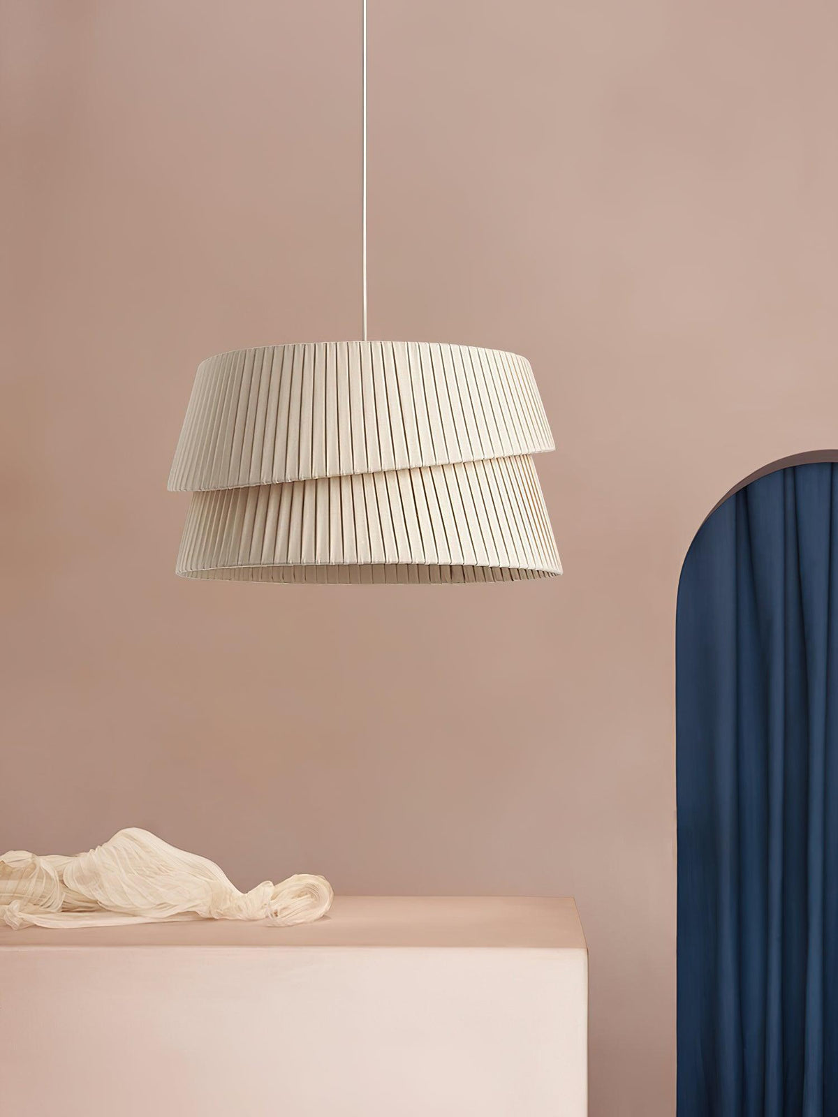 Tocan Pendelleuchte aus Stoff skandinavischer Art in Beige