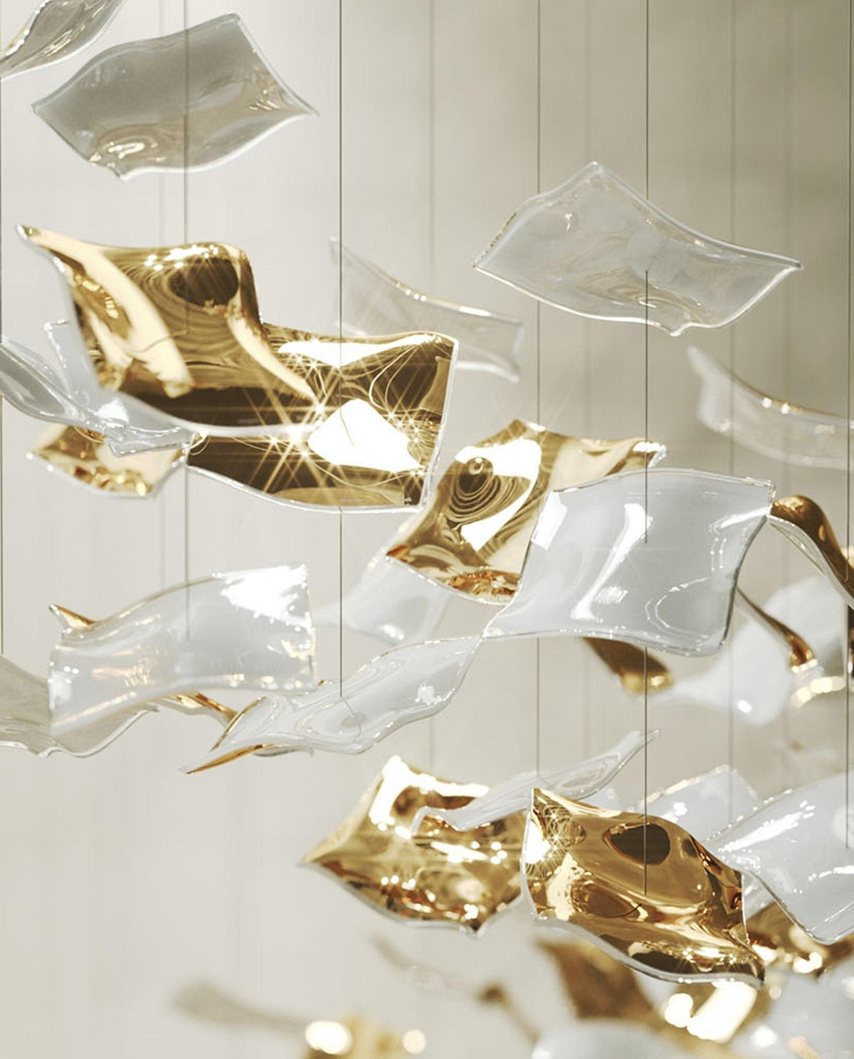 Viliros Pendelleuchte aus Glas in Spiralform