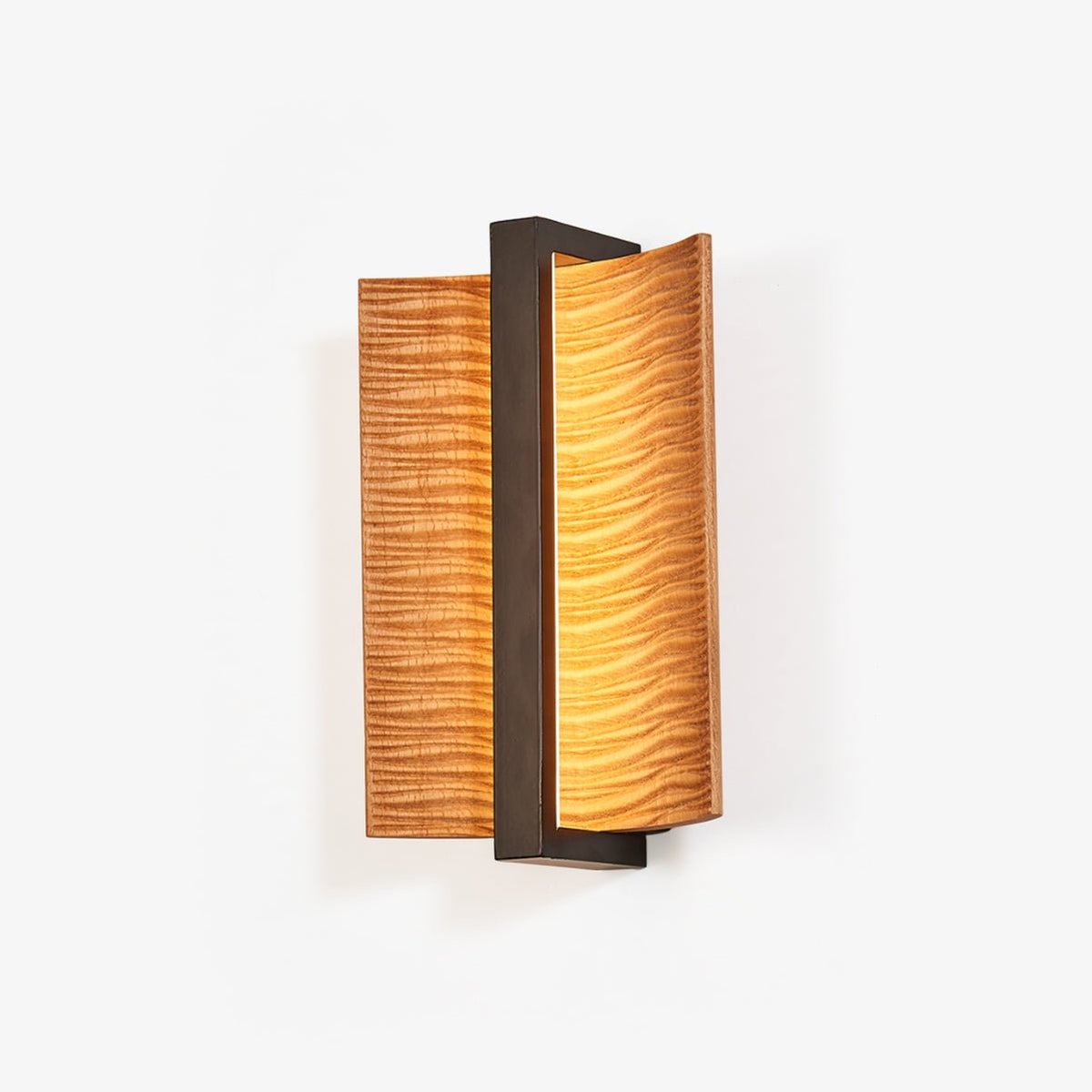 Vevinir Premium skandinavische Kunst-Wandleuchte aus Holz