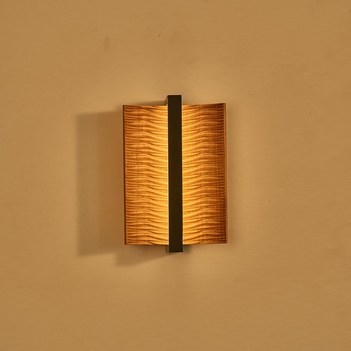 Vevinir Premium skandinavische Kunst-Wandleuchte aus Holz