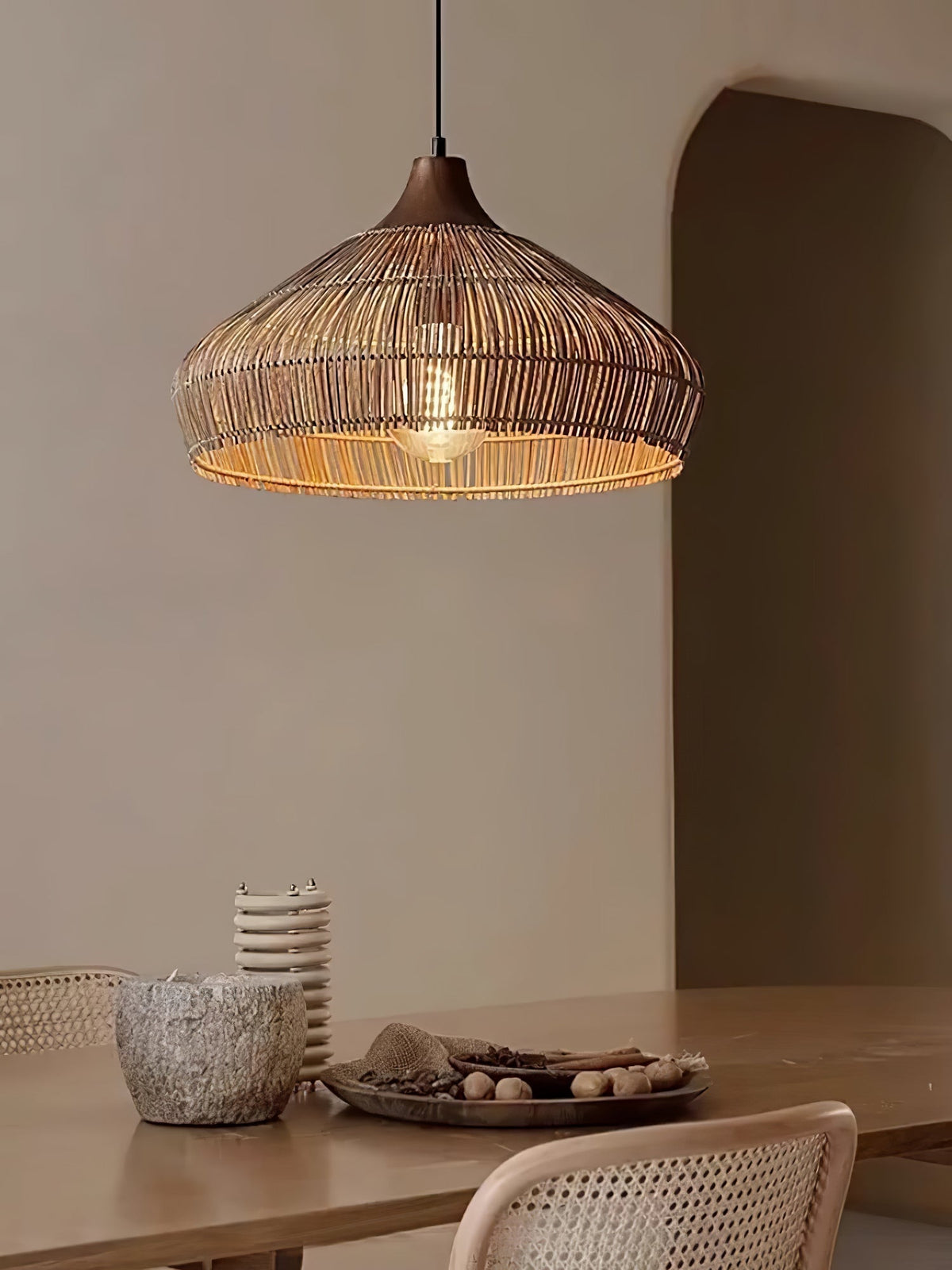 Lythean Elegance Art Rattan Pendelleuchte aus Holz