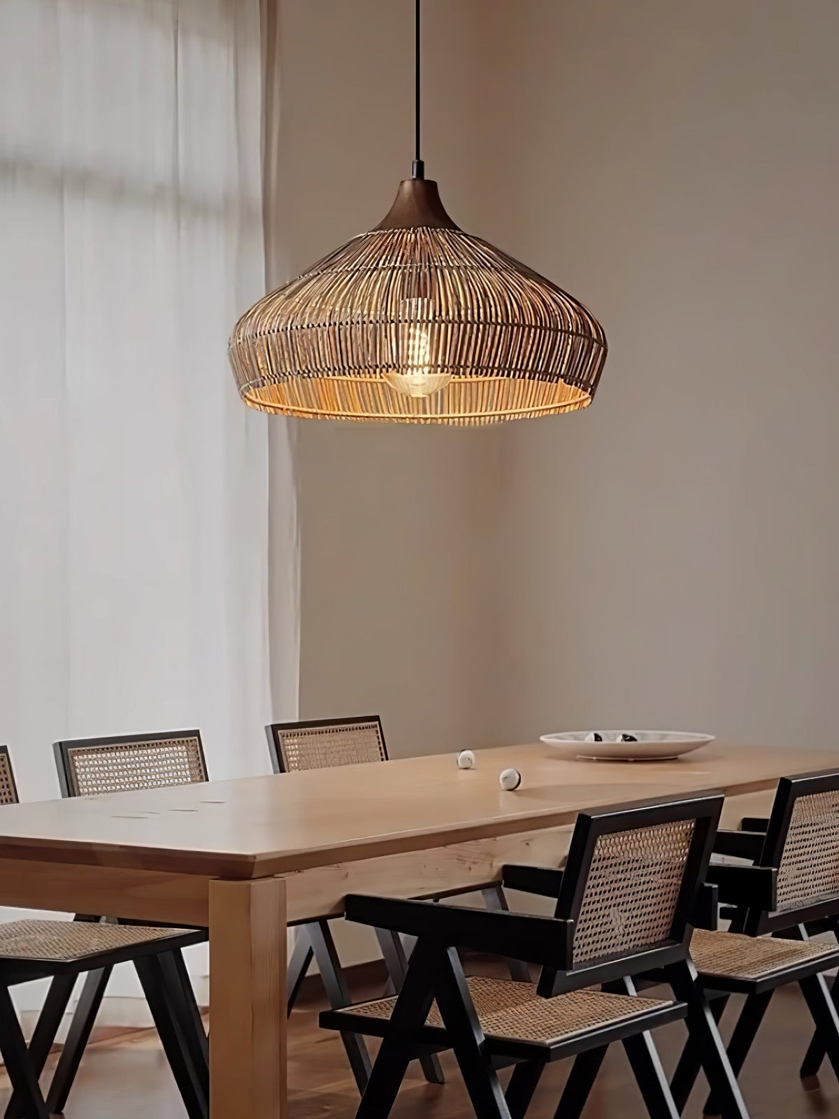Lythean Elegance Art Rattan Pendelleuchte aus Holz
