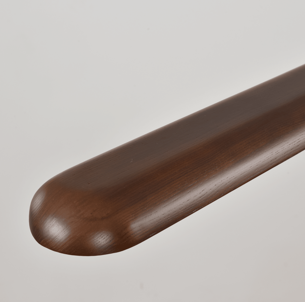 Wide lineare Pendelleuchte aus Holz in Holz
