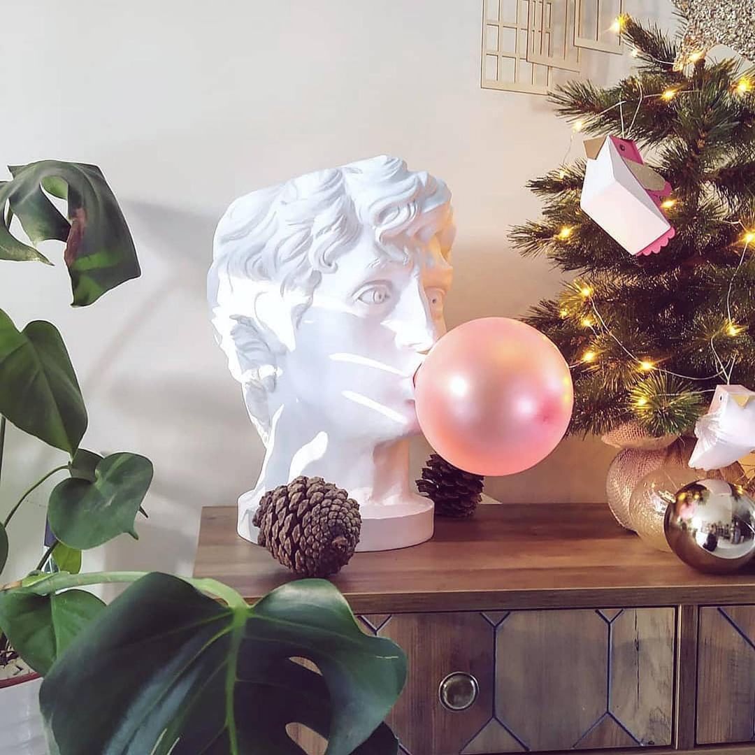 Vona zeitgenössische Tischleuchte aus Glas