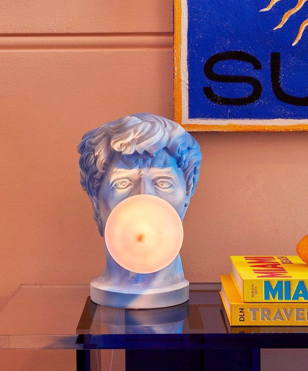 Vona zeitgenössische Tischleuchte aus Glas