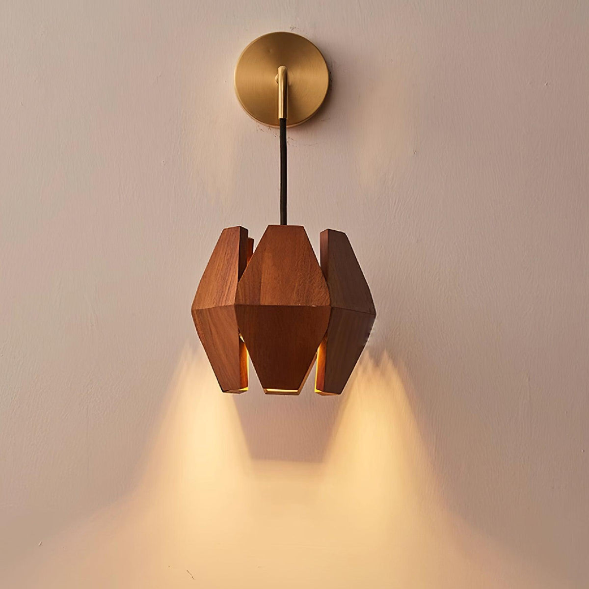 Wandleuchte Geometrischer Holzlampenschirm Warmes Leuchten Nordisch Minimalistisch Akzent