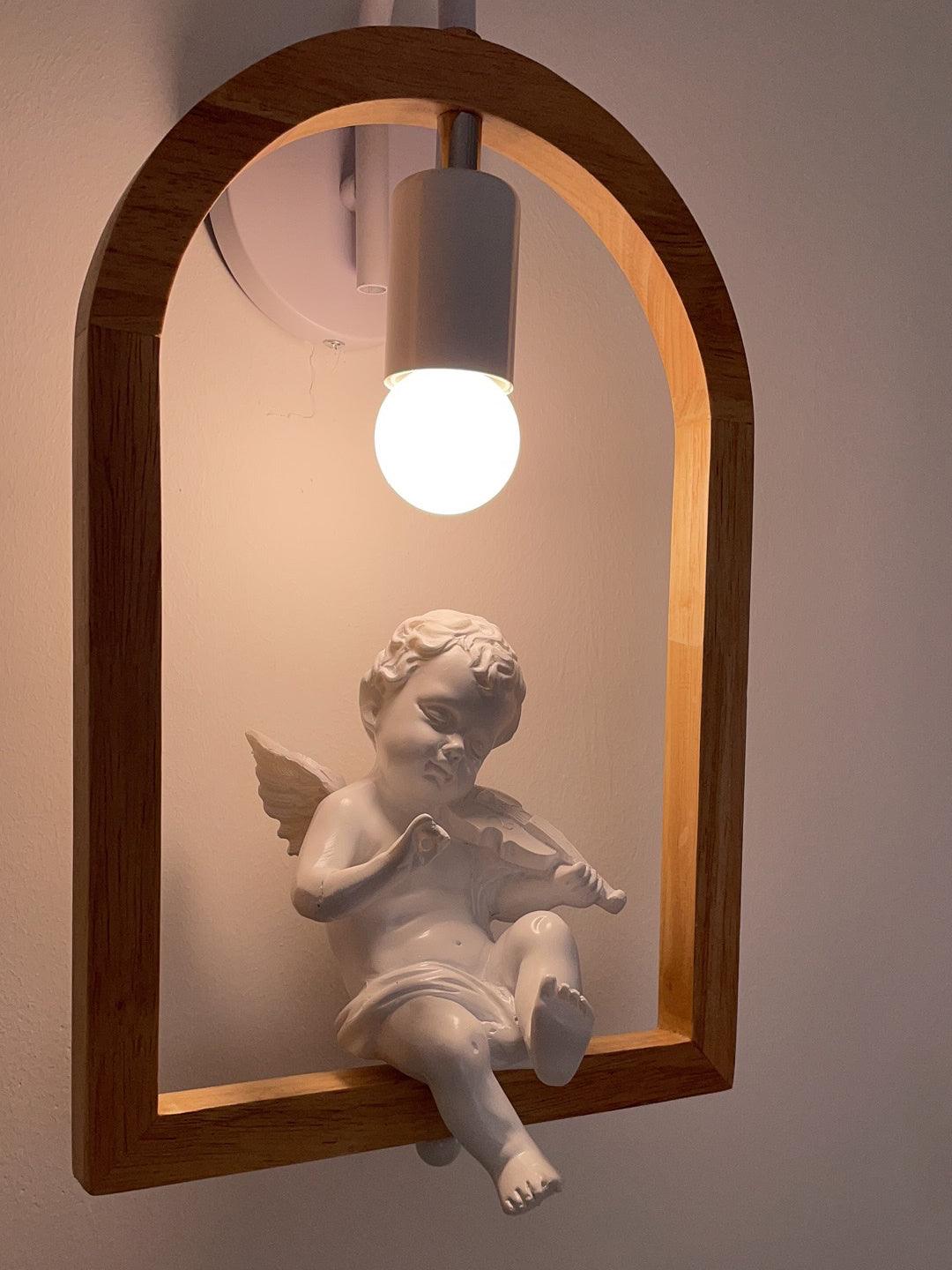 Cari zeitgenössische Kunst-Vogel-Wandleuchte aus Kunstharz