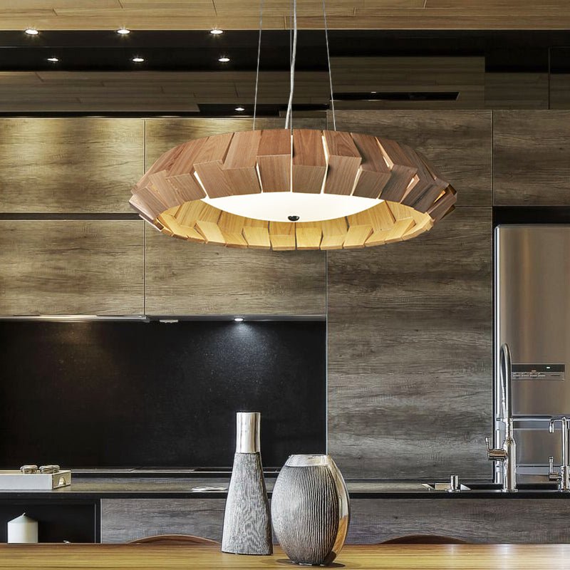 Viresto Kronleuchter aus Holz in Patchwork-Ring-Optik