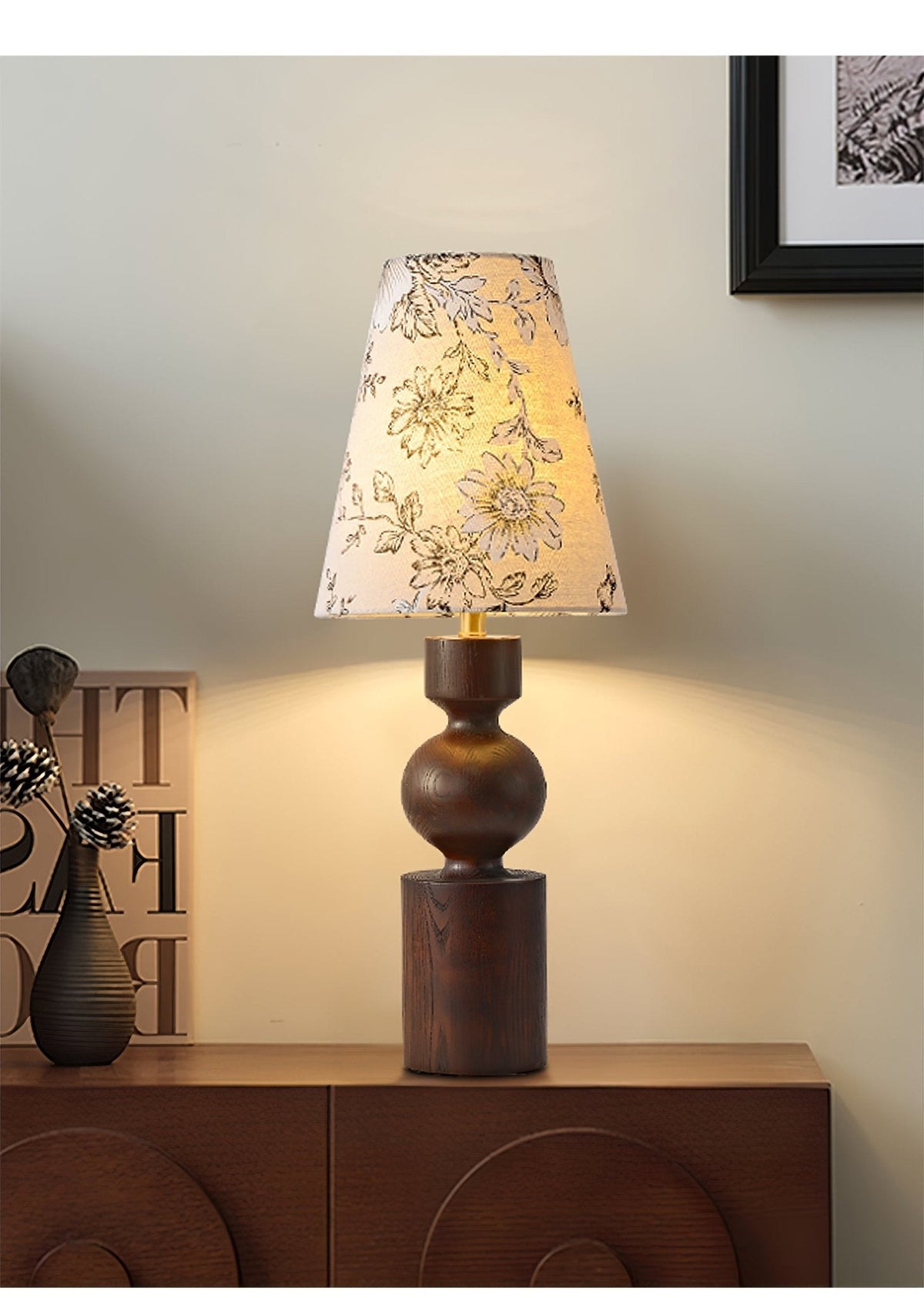 Thorne Vintage Tischleuchte aus dunklem Holz-Holz