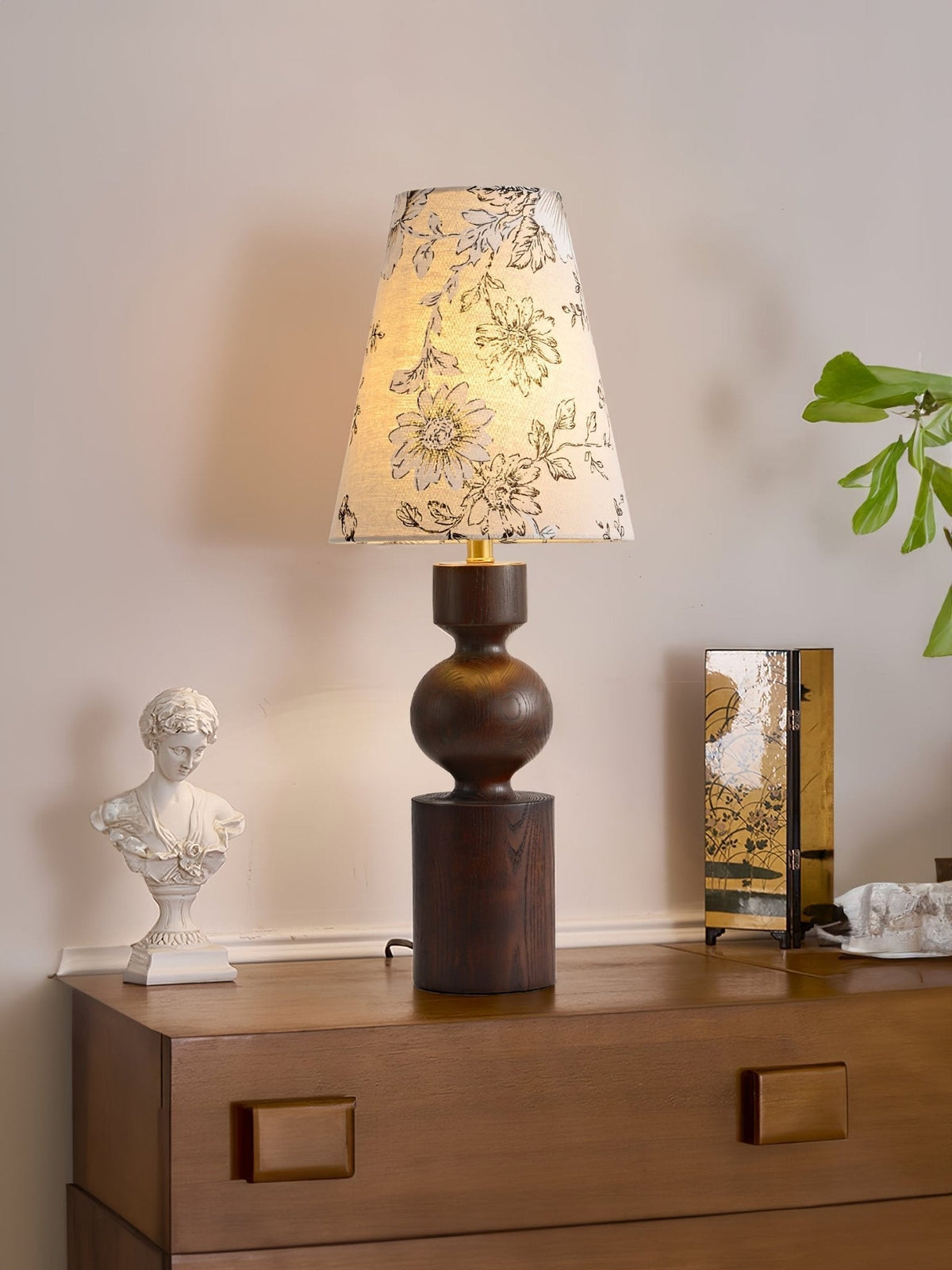 Thorne Vintage Tischleuchte aus dunklem Holz-Holz