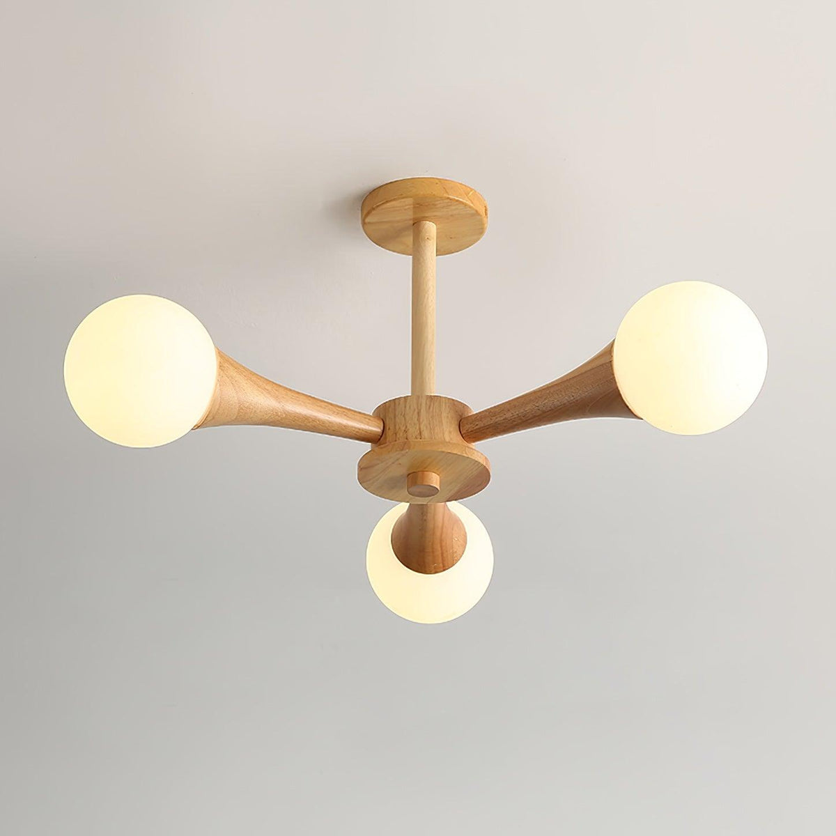Drae Kronleuchter aus Holz mit Kugel