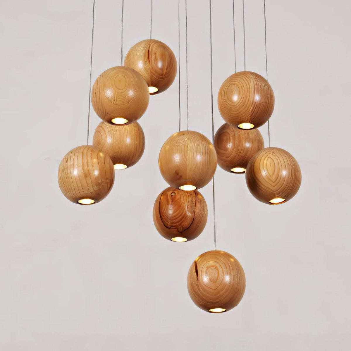 Vixor Pendelleuchte im nordischen Orb-Sphären-Cluster aus Holz
