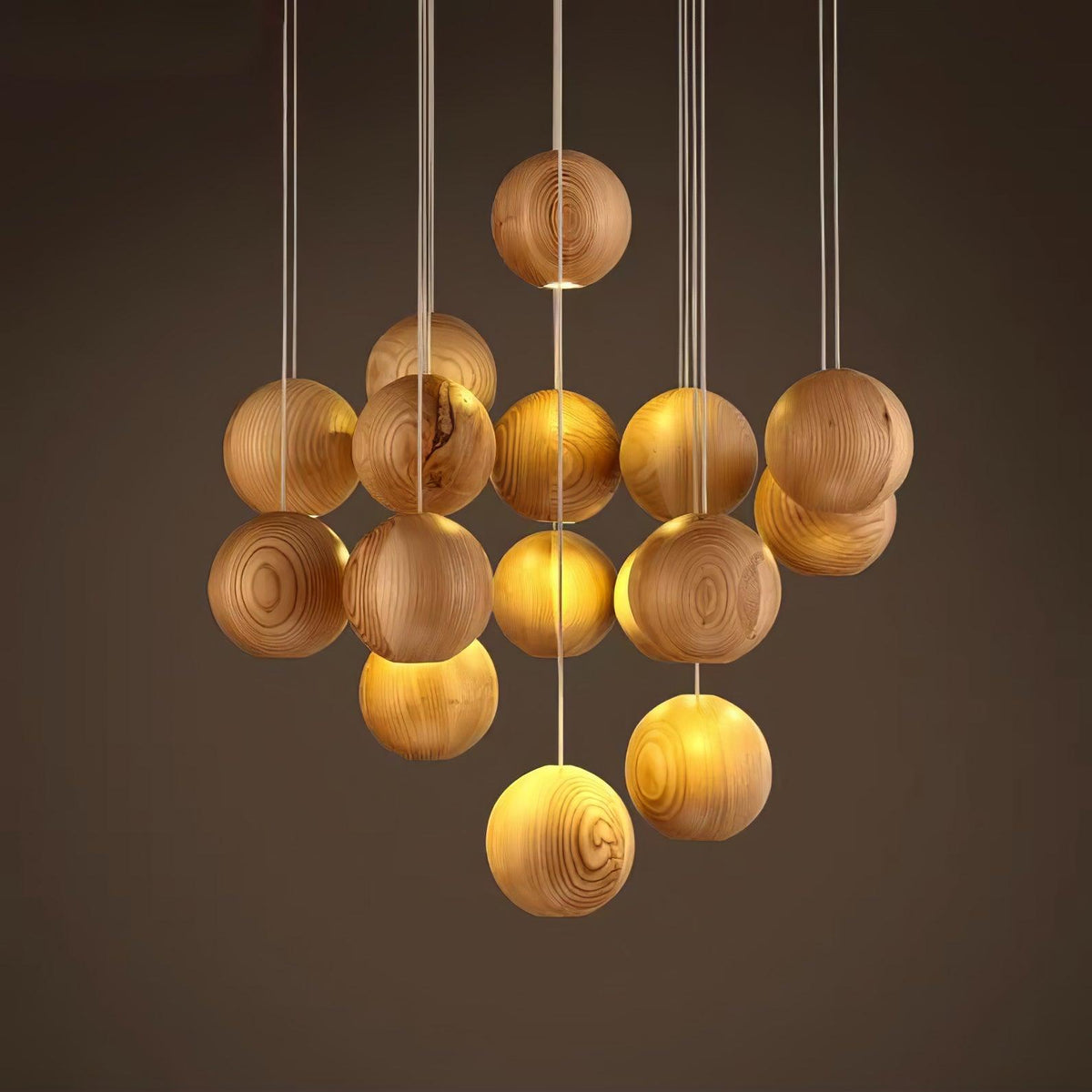 Vixor Pendelleuchte im nordischen Orb-Sphären-Cluster aus Holz