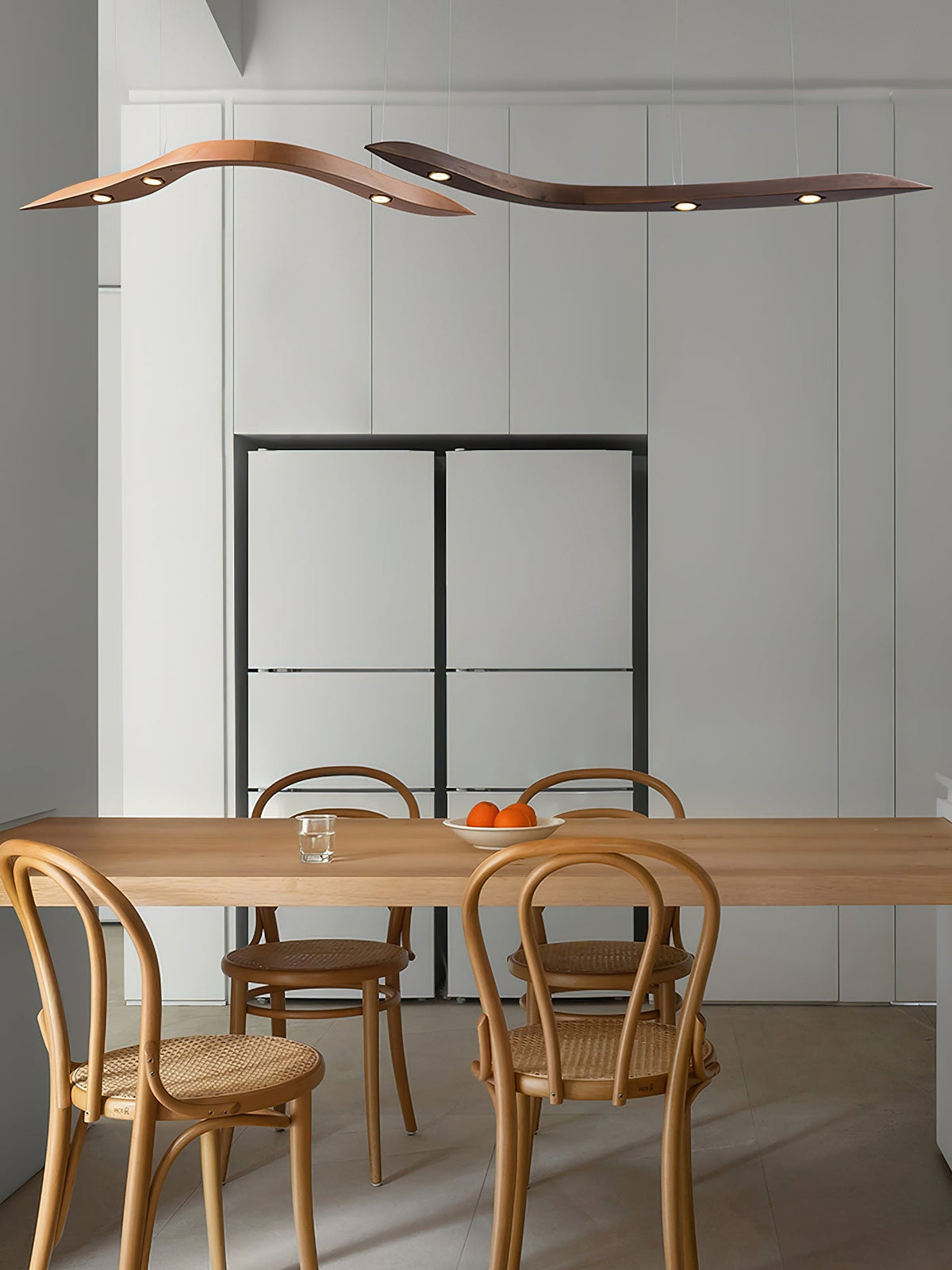 Queral Flow Minimalistische Pendelleuchte aus Holz