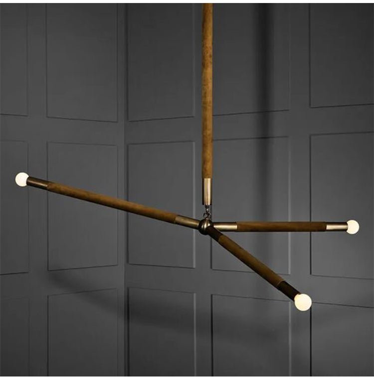 Solireon Kronleuchter aus Messing mit linearer Struktur