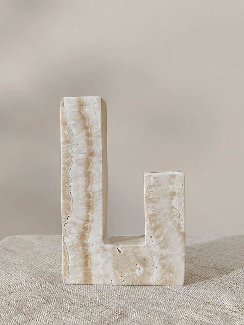 Horze Moderner Candleholder aus gelbem Travertin