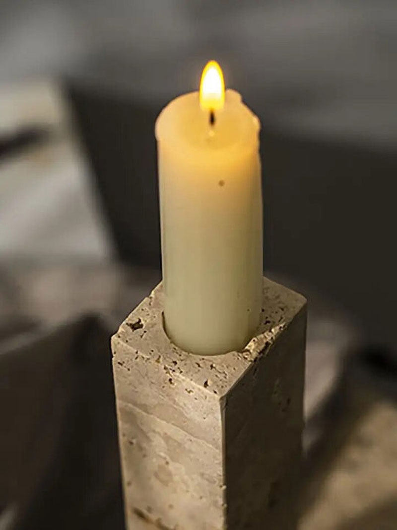 Horze Moderner Candleholder aus gelbem Travertin