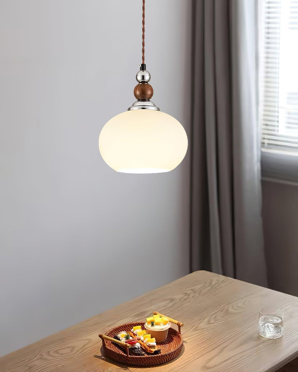 Eiruelia Pendelleuchte aus Glas im modernen Stil