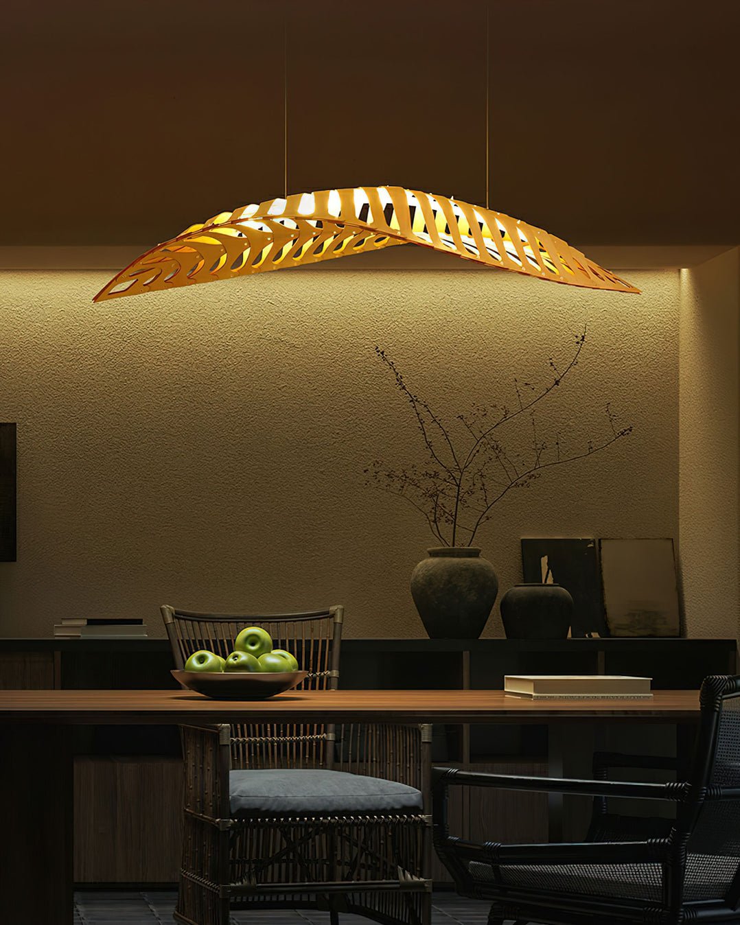Veliren Pendelleuchte aus Holz mit Blatt-Design