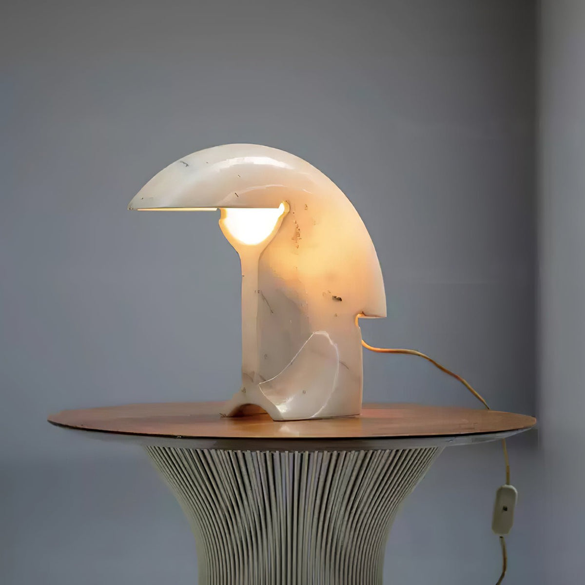 Emmy moderne Tischleuchte aus Marmor